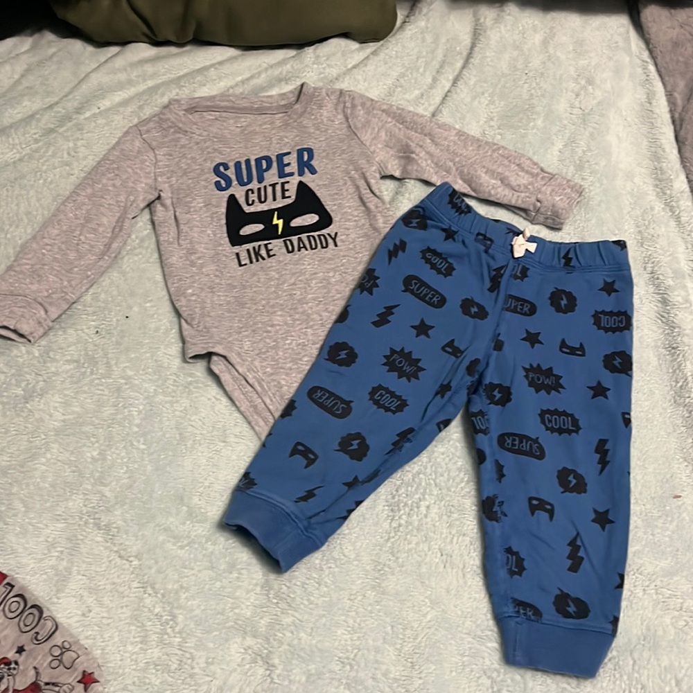Carters 18m set